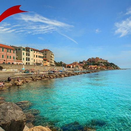 Villa Casa A 2 Passi Dal Mare Con Patio Privato Imperia Exterior foto